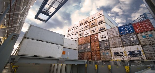 Kontajnerové linky čelia poklesu príjmov o 17 miliárd dolárov, keďže pokračujú snahy o zastavenie šírenia koronavírusu